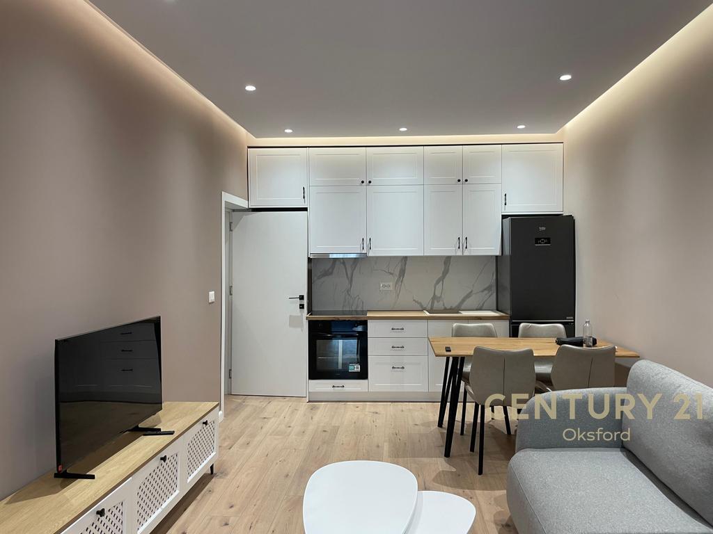 🏠 Jepet me Qira Apartament pranë Gardës – Tiranë