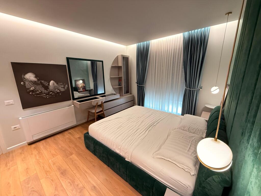 📢 In Affitto – Appartamento 2+1 📍 Centro di Tirana, vicino al palazzo a 9 piani