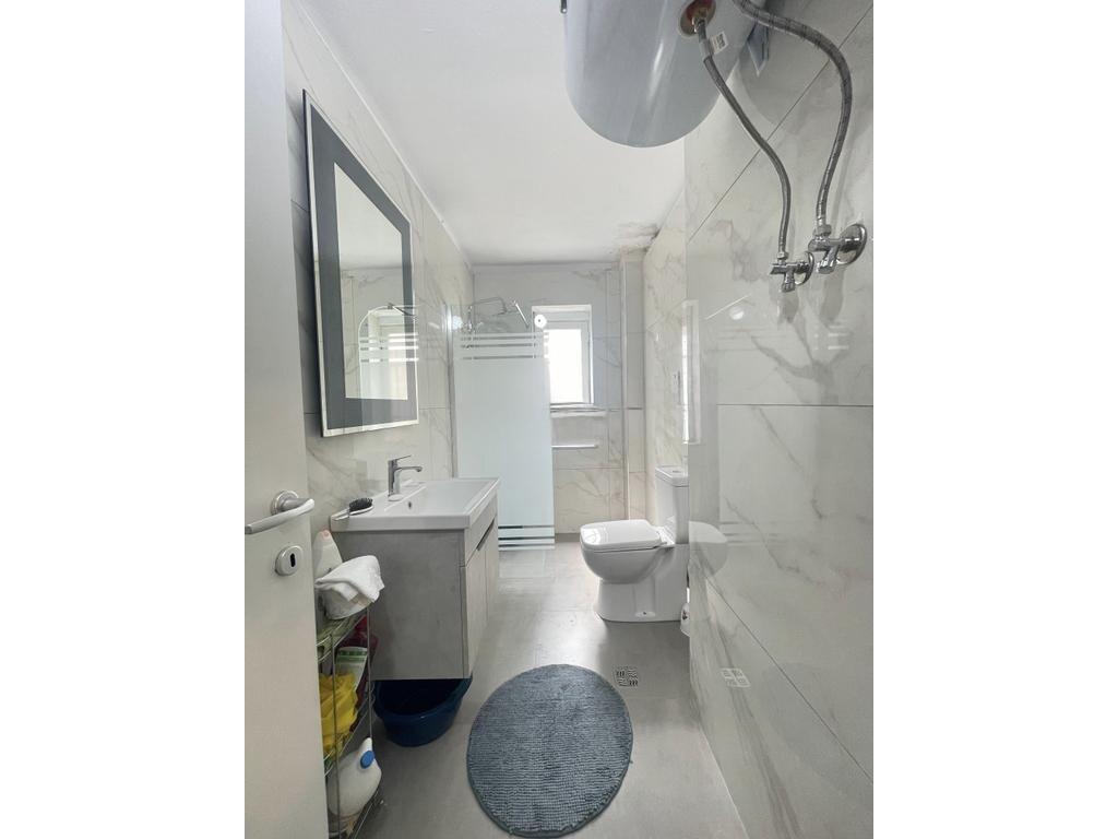 QIRA, APARTAMENT 3+1, RRUGA FORTUZI!!