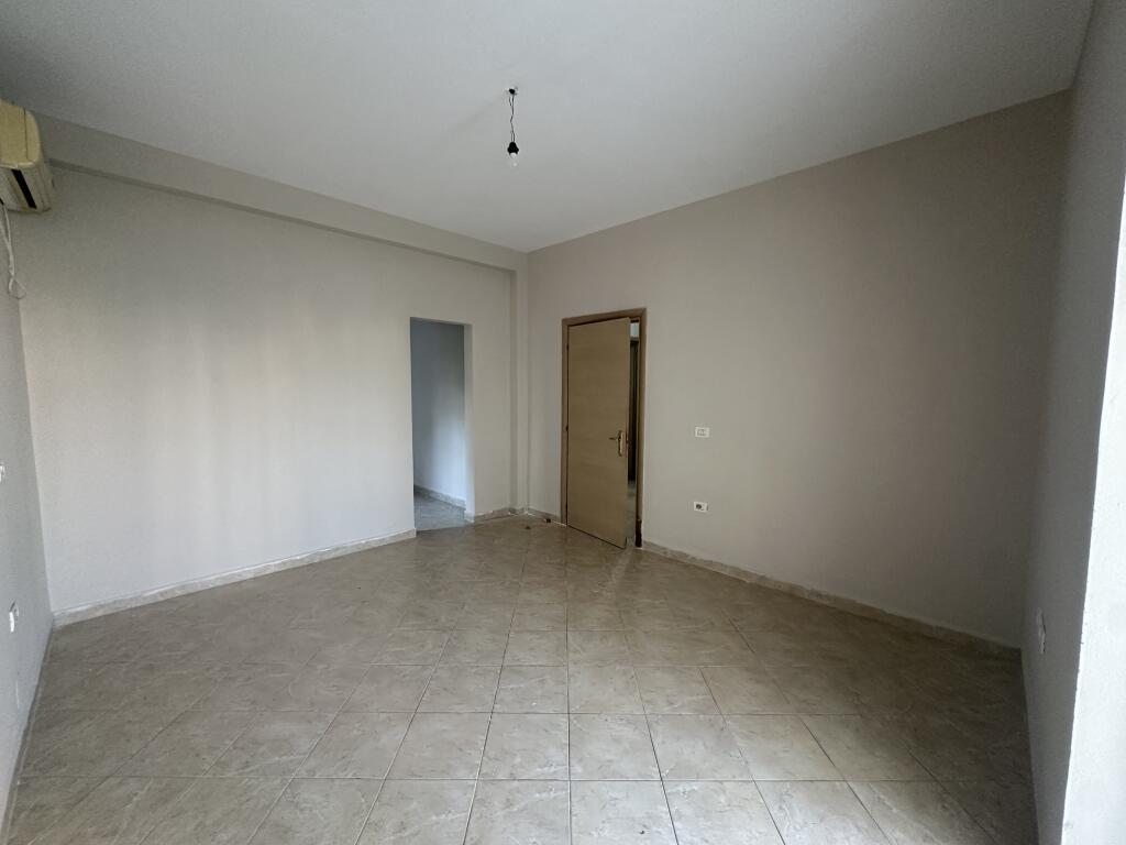 Kodra e Diellit, Apartament 2+1 ne Vile Private