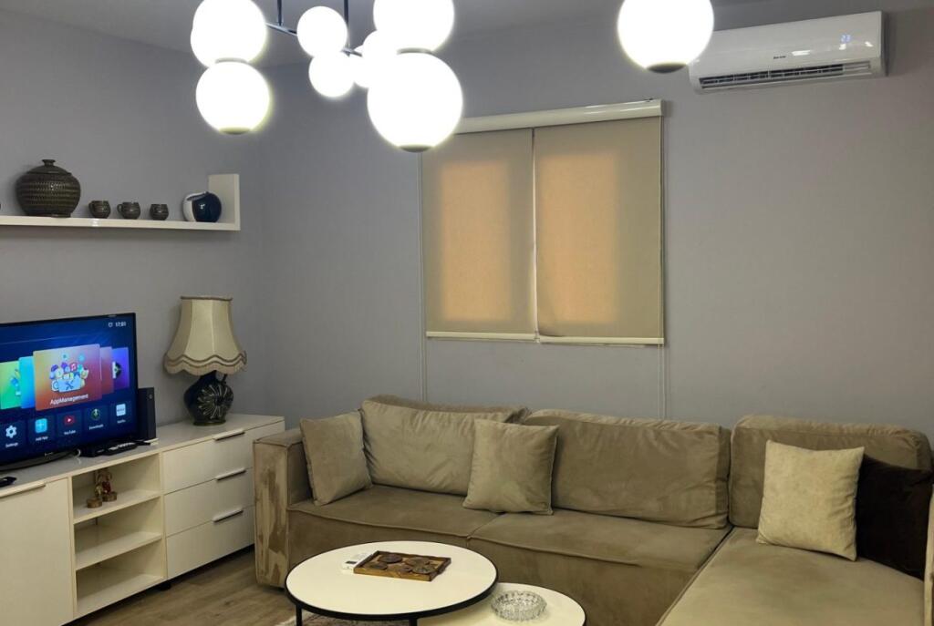 APPARTAMENTO IN AFFITTO 1+1+BALCONE COMUNE DI PARIGI 65.000 LEKE
