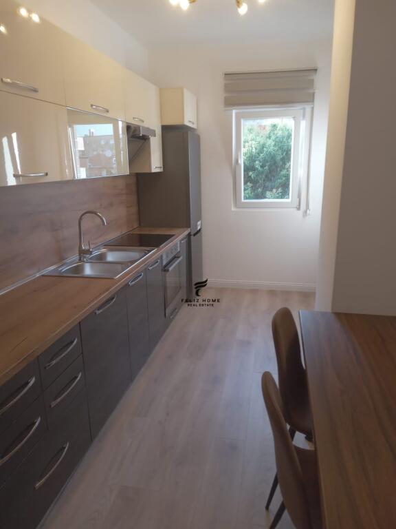 APARTAMENT ME QERA 2+1 XHAMLLIK 700 EURO