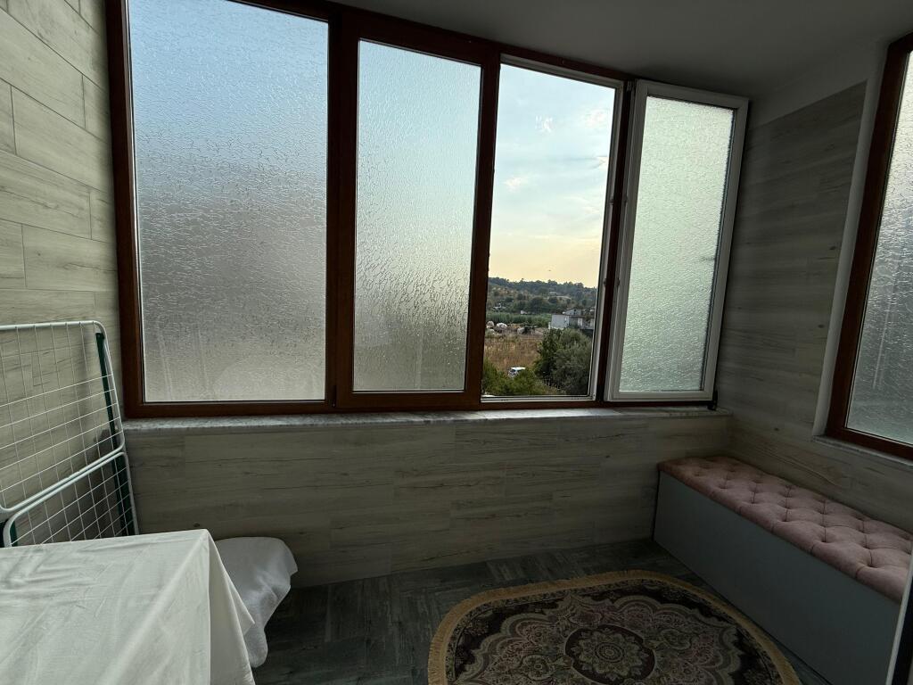 🏠 Shitet Apartament 2+1 me 2 Ballkone – Zona Astir, pranë Vila L 💰 Çmimi: Sipas kërkesës