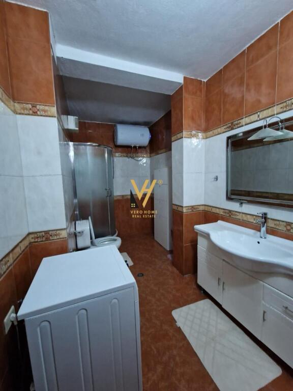 JEPER APARTAMENT 1+1+BLK ME QERA NE BLLOK 800 EURO