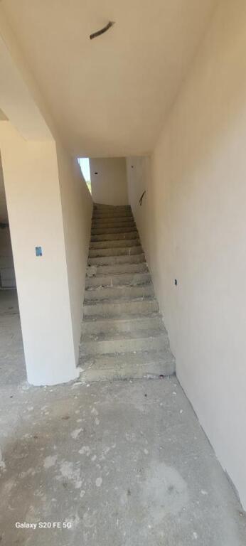 📣 Villa for Sale – 202 m² 🏡 📍 Mullet, Tirana•	💶 Price: 520000€