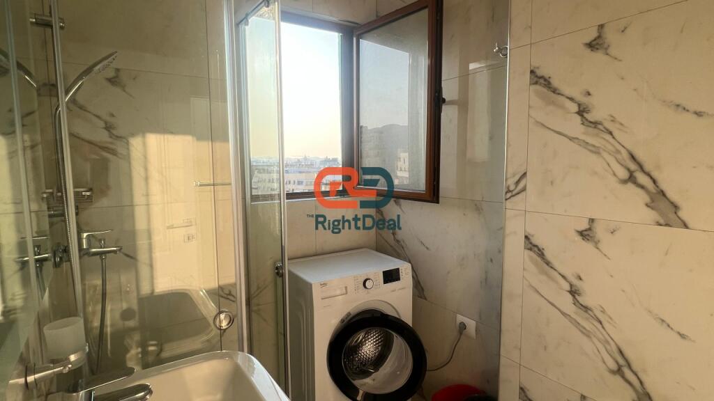 At Wilson Square, Studio Apartment for Rent with Modern Furnishing, Fully Invested!!!