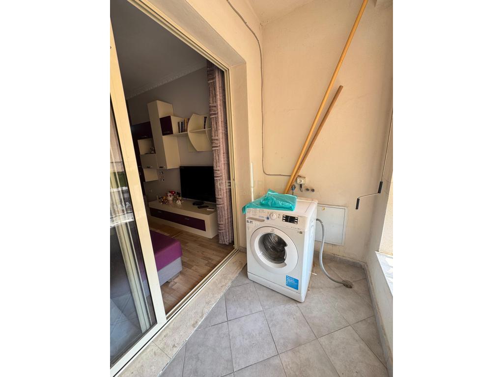 JEPET ME QIRA APARTAMENT 2+1 NE MISTO MAME !