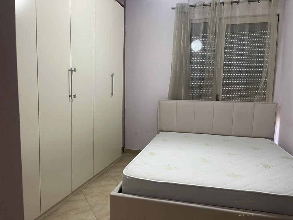WE RENT A 2+1 APARTMENT NEAR KOSOVAREVE STREET!