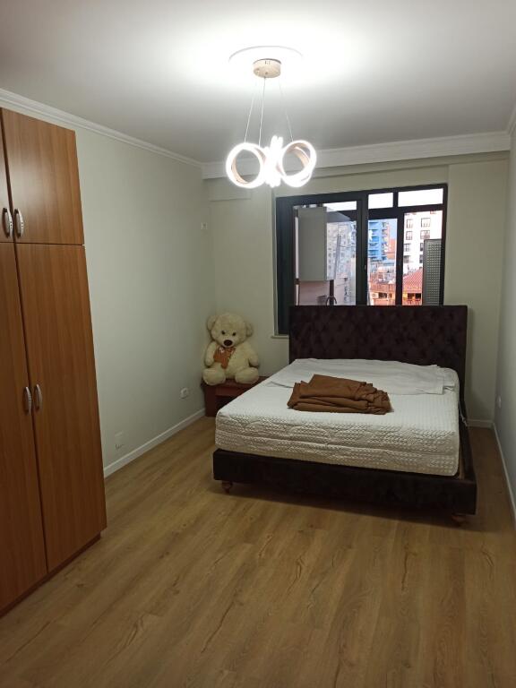 Apartament me qera 1+1 tek 21 dhjetori