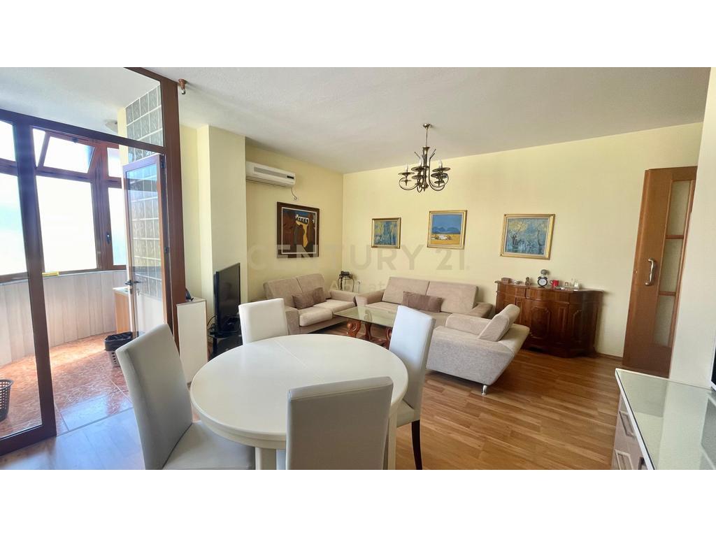 APPARTAMENTO 1+1 IN AFFITTO, CENTRO-TIRANA