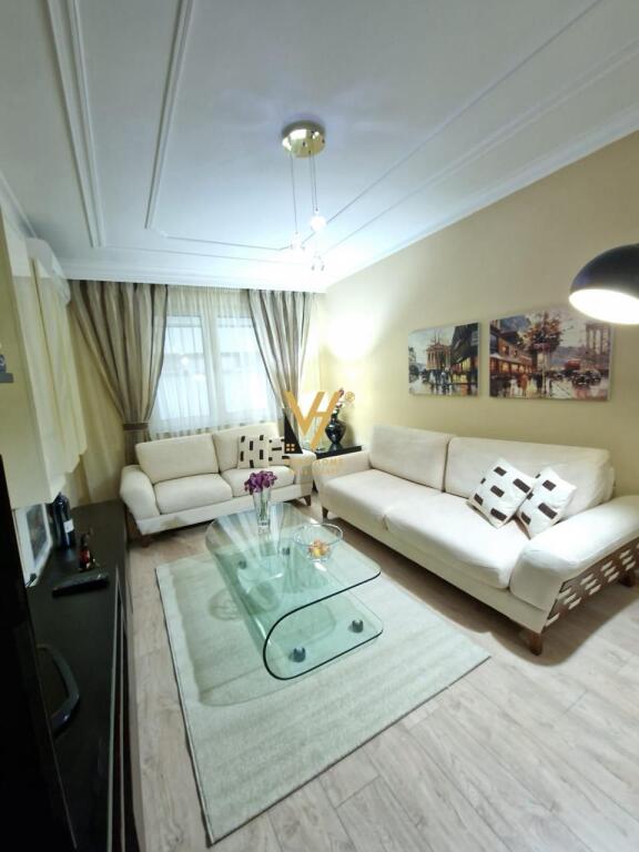 JEPER APARTAMENT 1+1+BLK ME QERA NE BLLOK 800 EURO