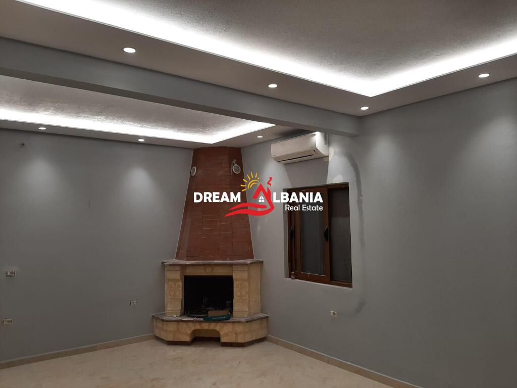 Villa di 3 piani in affitto a Fushe Mezez vicino all'Università Kristal (ID 4251241).