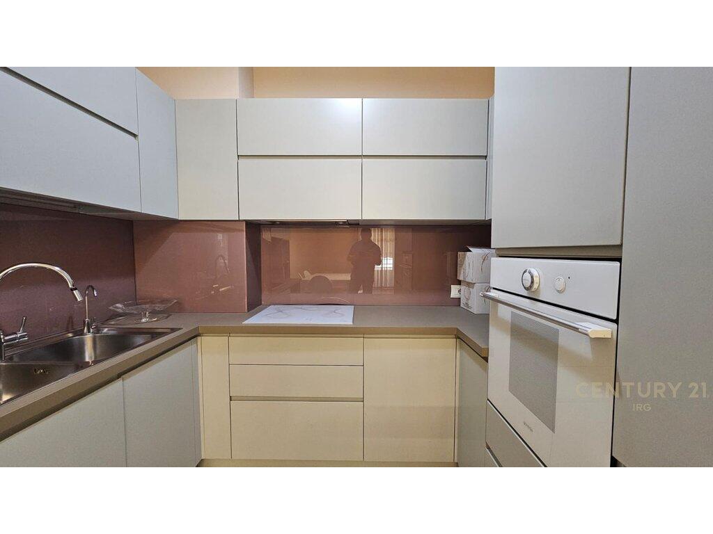 2+1 APARTMENT WITH PARKING AT KODRA E DIELLIT.