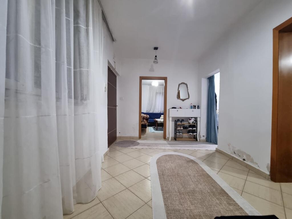 House with 1200 square meters of land for sale 5 minutes from TEG.