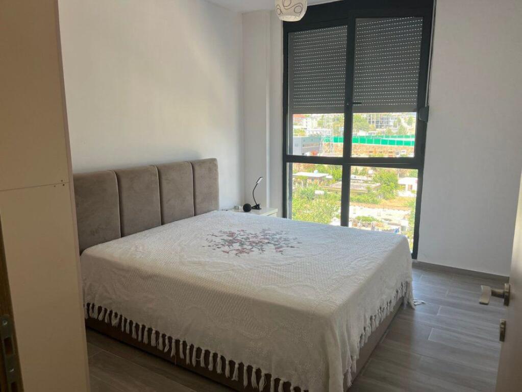 APARTAMENT ME QERA 3+1 5 MAJI 750 EURO