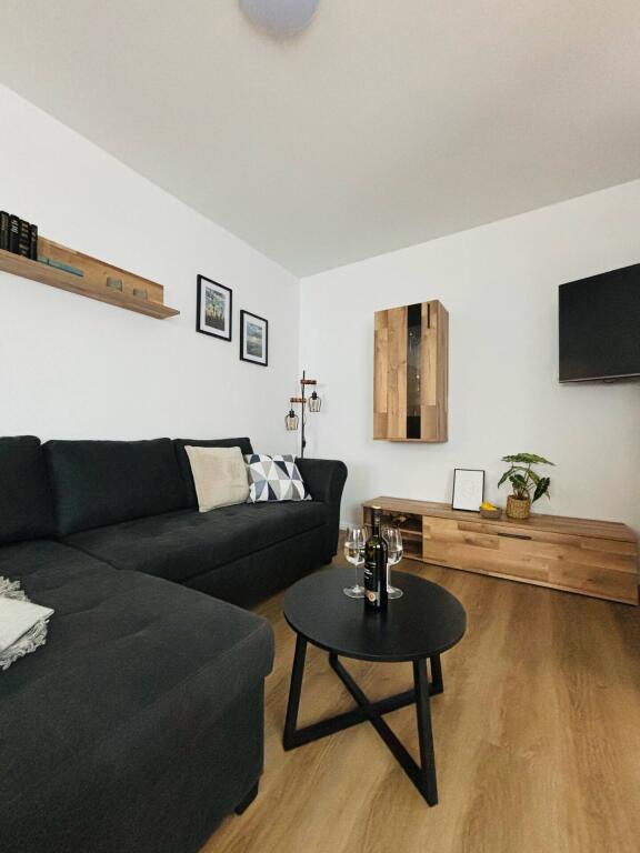 Apartment for Rent 2+1 at Ali Demi (ID B2201441) Tirana