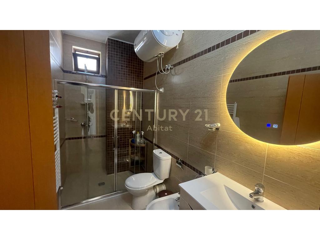 APARTAMENT 1+1 ME QIRA, QENDER-TIRANE