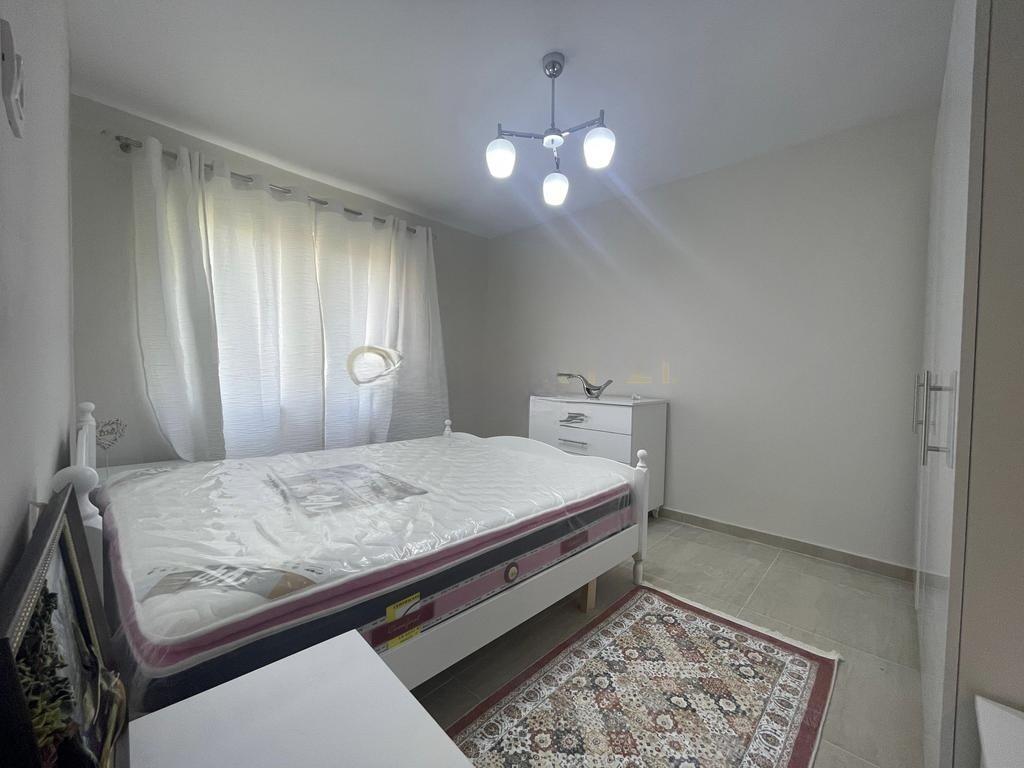QIRA, APARTAMENT 3+1, RRUGA FORTUZI!!