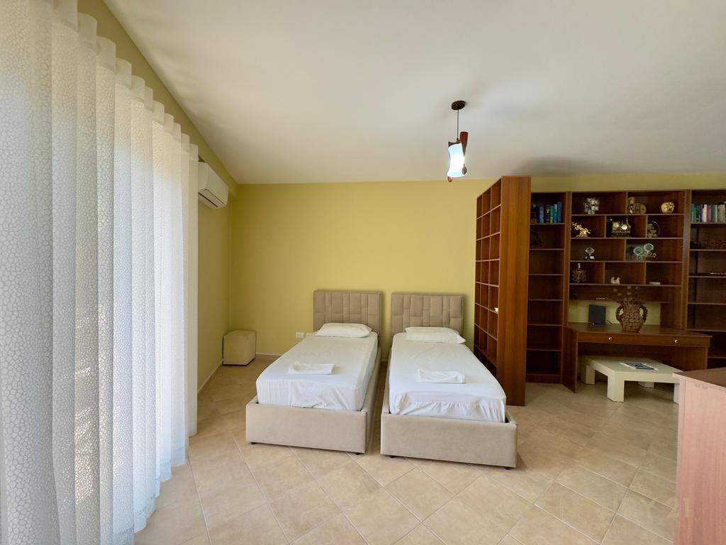 DUPLEX 2+1+2 IN AFFITTO VICINO AL COMPLESSO "HALILI", VIA DIBRES!