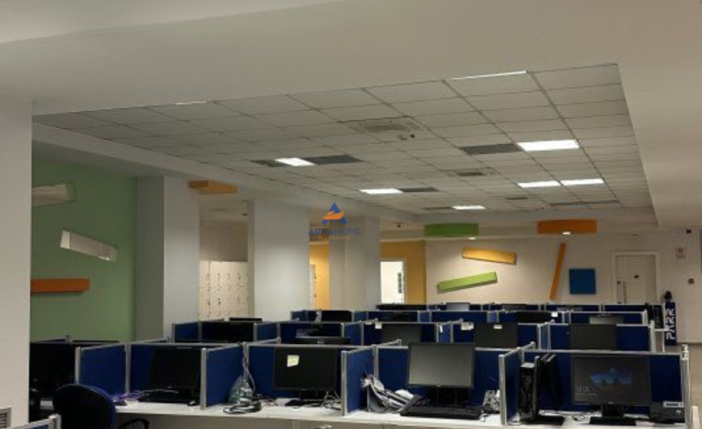 LOCALE UFFICIO IN AFFITTO 1400M2 SU "VIA GJERGJ FISHTA"