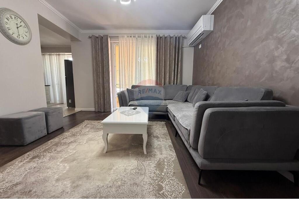 Apartament 2+1 per qira tek Selvia.