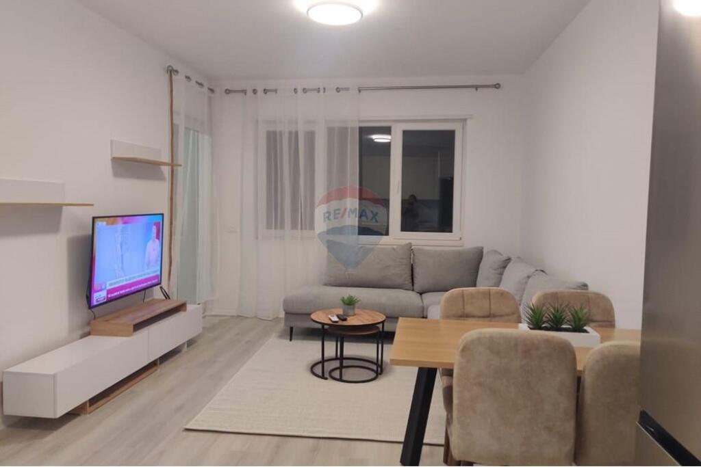 Apartament 2+1 per qira tek Univers City !