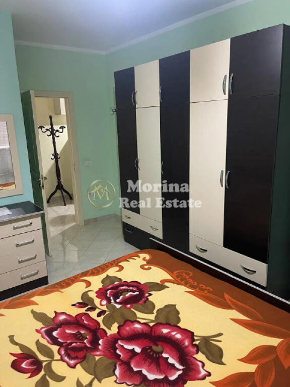 Affitto, Appartamento 1+1, Kinostudio, 400 euro/mese trattabili