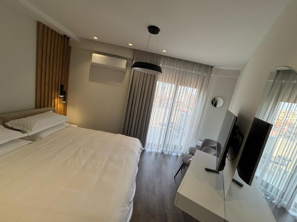 📢 Qira Apartament 2+1 – Rruga e Dibrës, Vila Gold 💶 Çmimi: 1,350 €/muaj