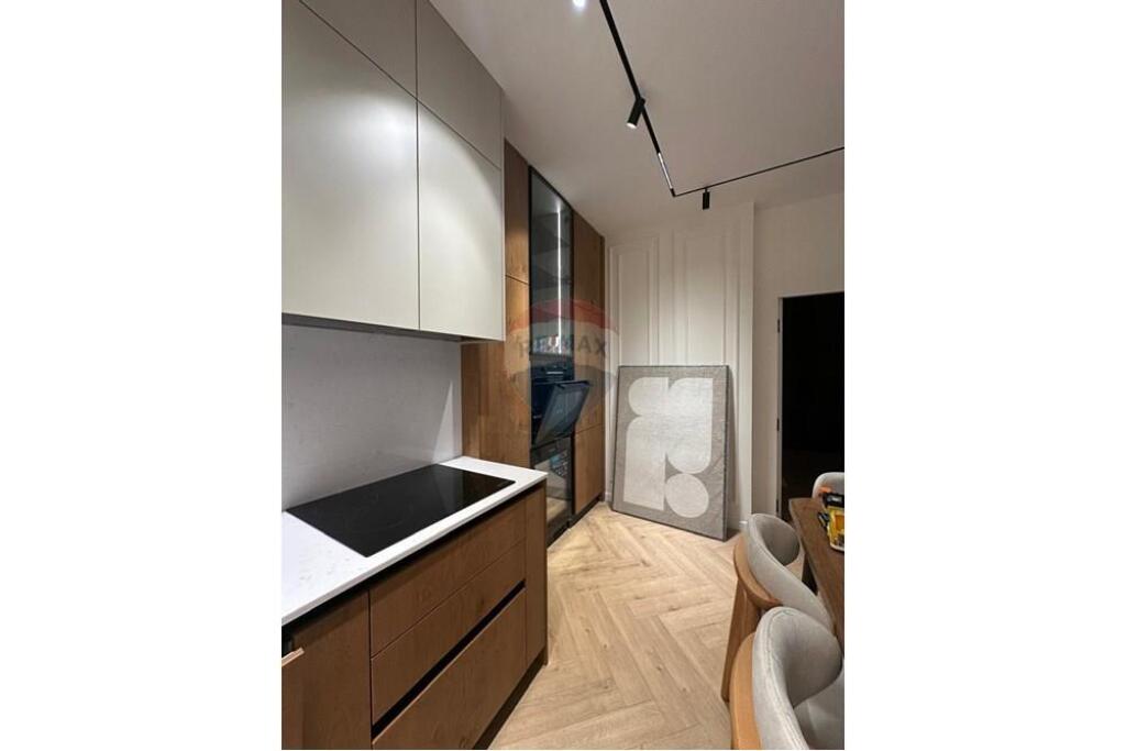 kika 2 apartament per qira me post aprkimi