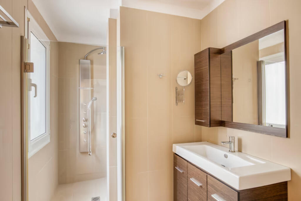 Apartament Me Qera 2+1+2 ne Don Bosko (ID B2201346) Tirane.