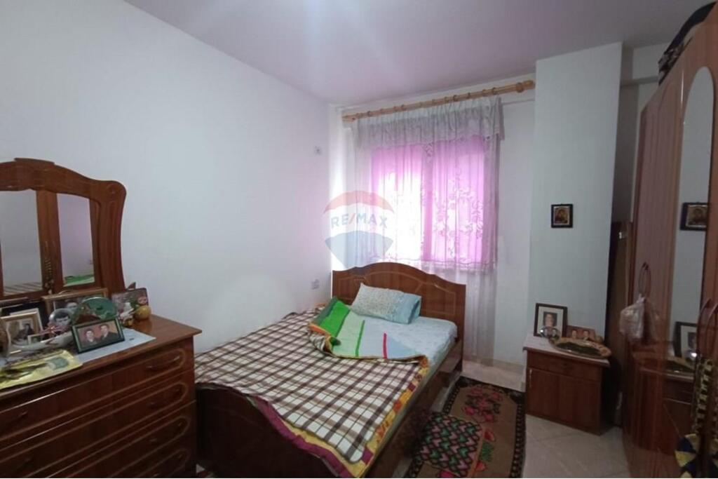 Apartment 1+1 for sale Yzberisht KMY !