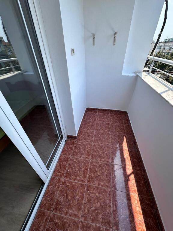 🚪Shitet apartament 2+1 📍Buze Rruges Bardhyl, Unaza e vogel💶 Cmimi 147 000 Euro