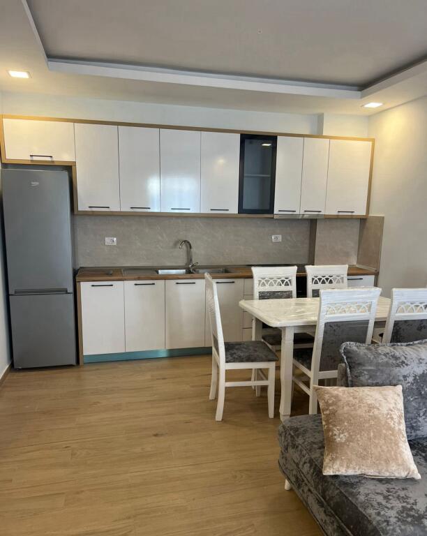 APARTAMENT ME QERA 2+1 ASTIR 500 EURO