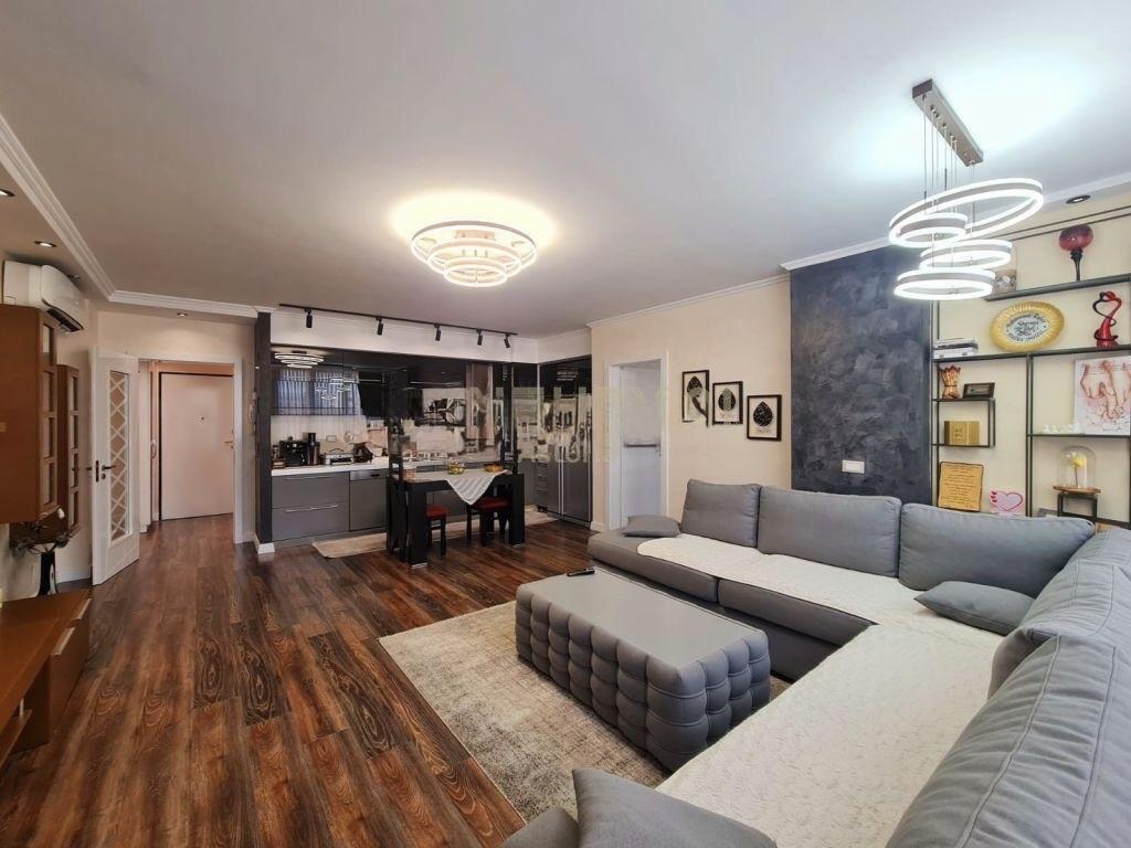 Apartment 2+1+2 for sale on Ali Visha street