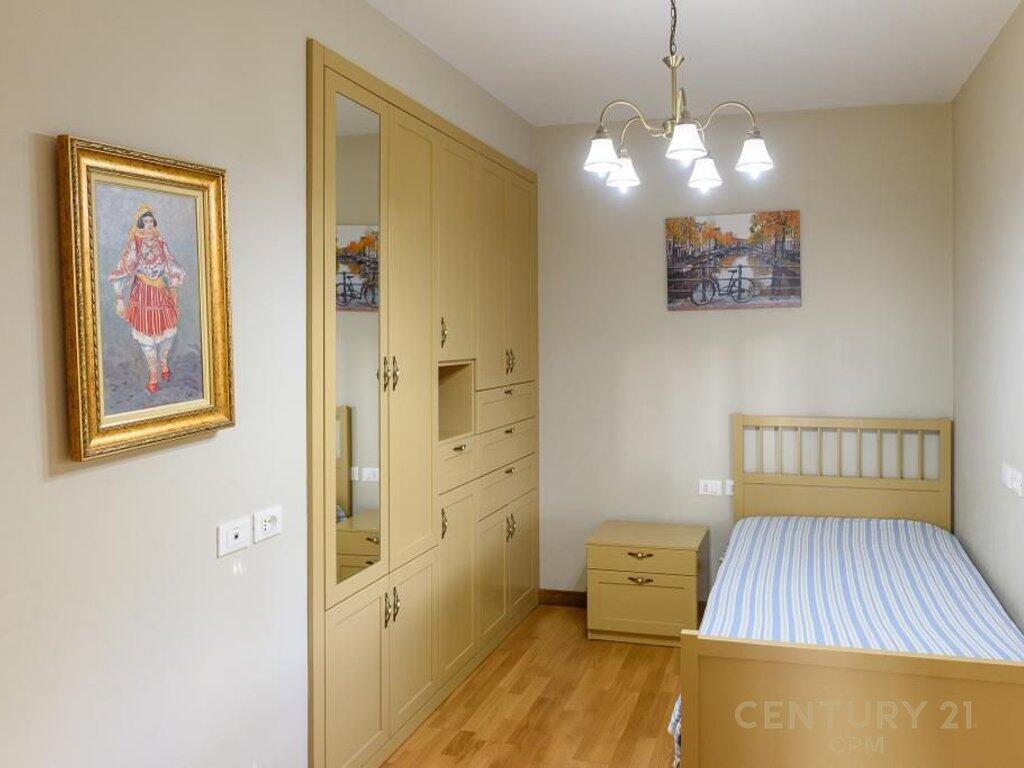 LONG HILL, VILLA FOR RENT