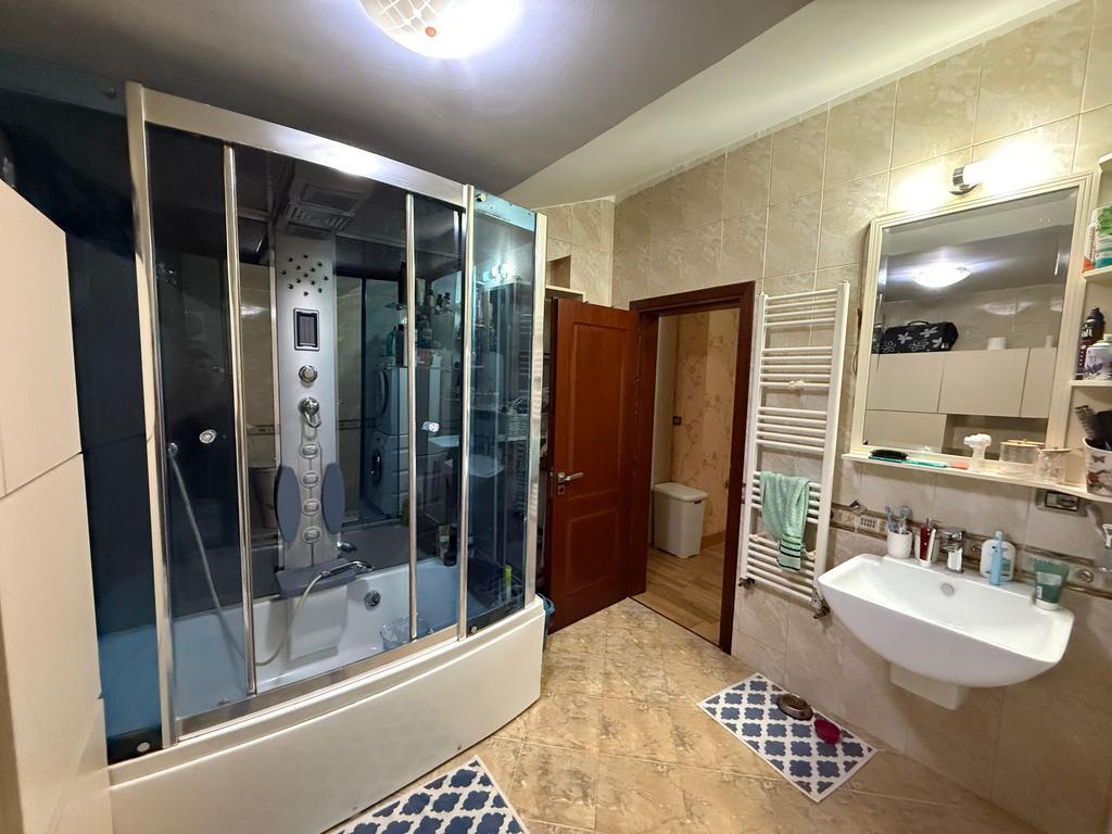 In Affitto Papafingo/Duplex di lusso 3+1+2 con veranda, posto auto privato e ascensore personale