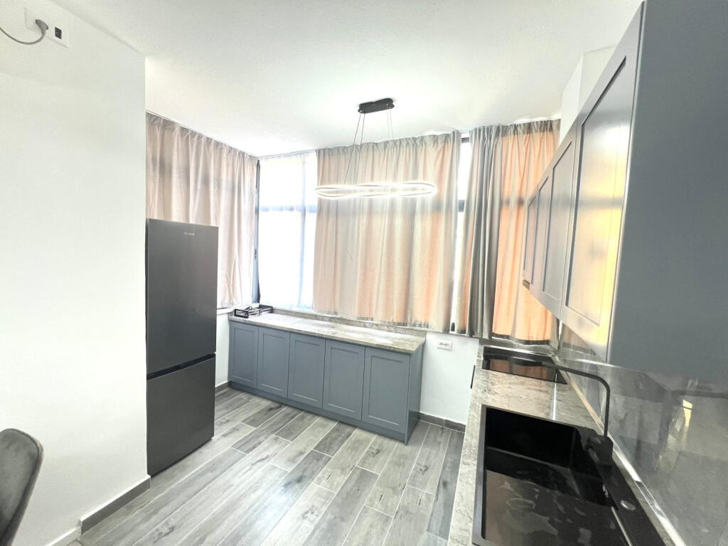 Apartament me qera 1+1 tek Bulevardi Zogu i Pare (ID B2101225) Tirane