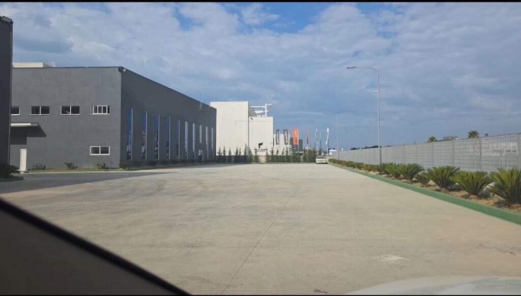 WAREHOUSE FOR RENT 1300M2 HIGHWAY TR-DR 2600 EURO