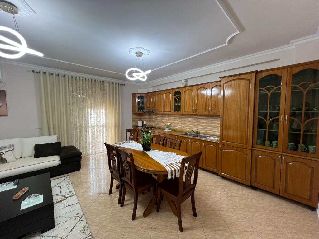 Apartament Per Qera Tek Rruga e Cipajve
