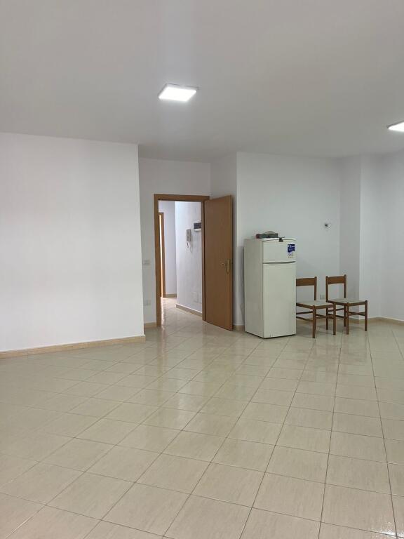Appartamento 2+1 in Vendita – Yzberisht, vicino al complesso Grand Gallery