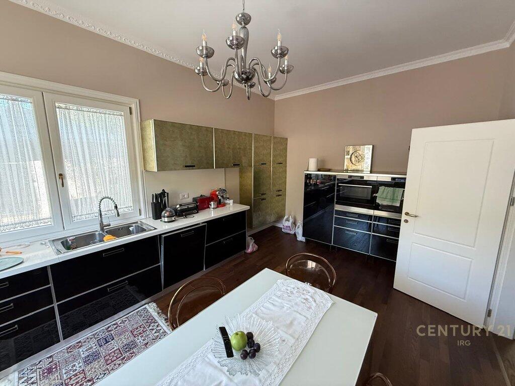 Private Villa for Rent – Vaqarr, Tirana