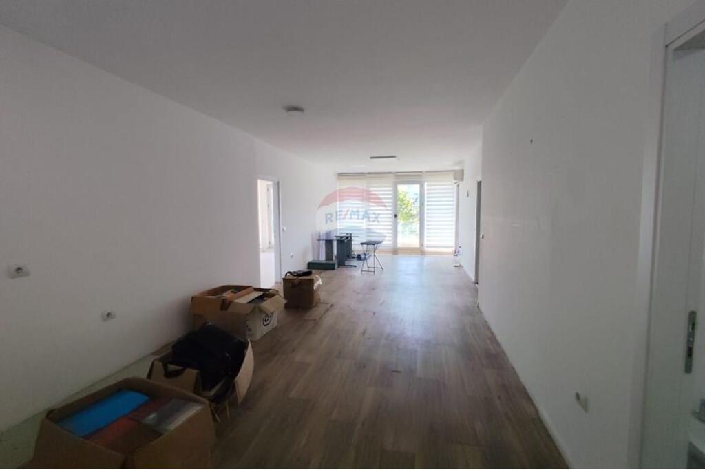 Office space for rent, Center !
