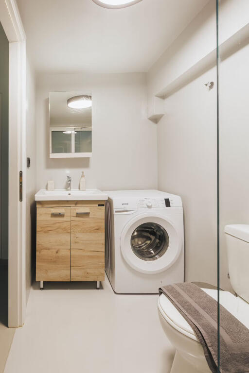 Appartamento In Affitto 3+1+2 A 21 Dhjetori (ID B230108) Tirana