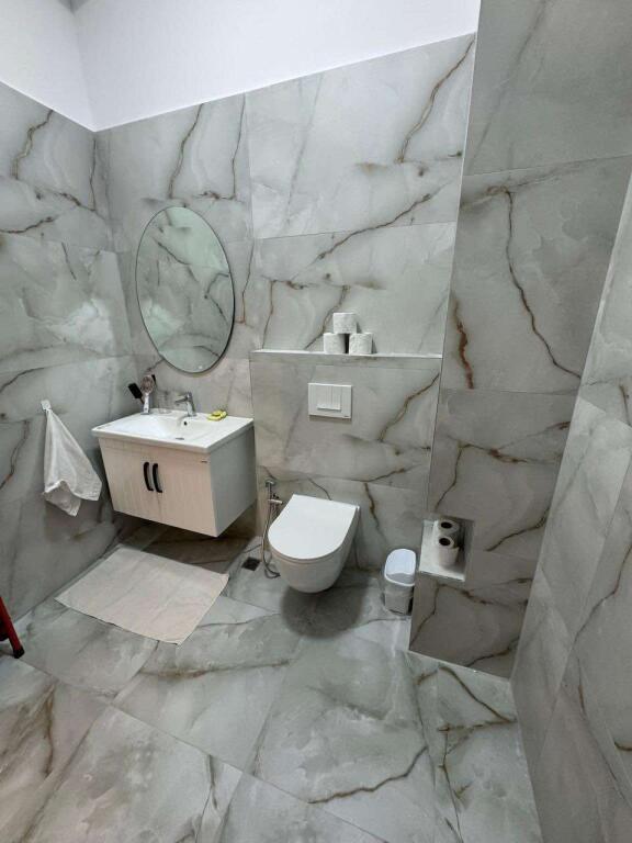 Apartament 2+1 me qira tek Ali Demi