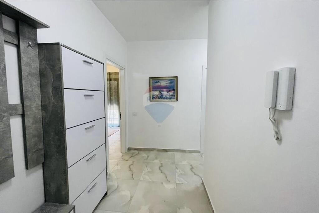 Apartament 2+1 me qira te Fusha e Aviacionit!  "Oasis Residence",