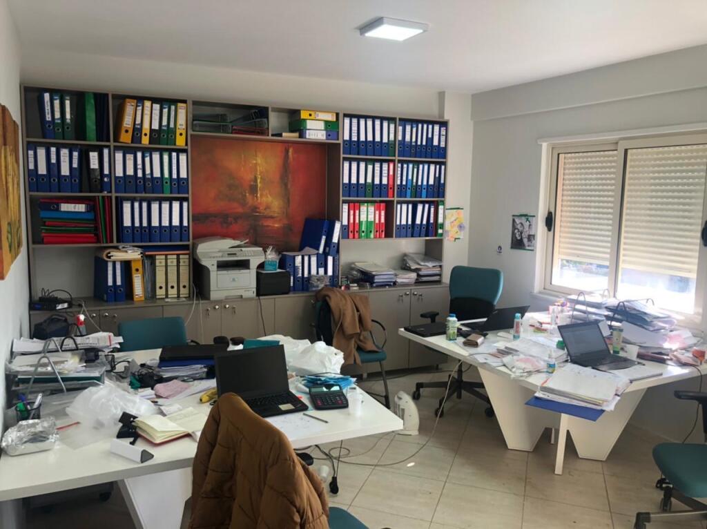 Affittasi 2+1 per ufficio o abitazione in Via Jordan Misja vicino a Generi