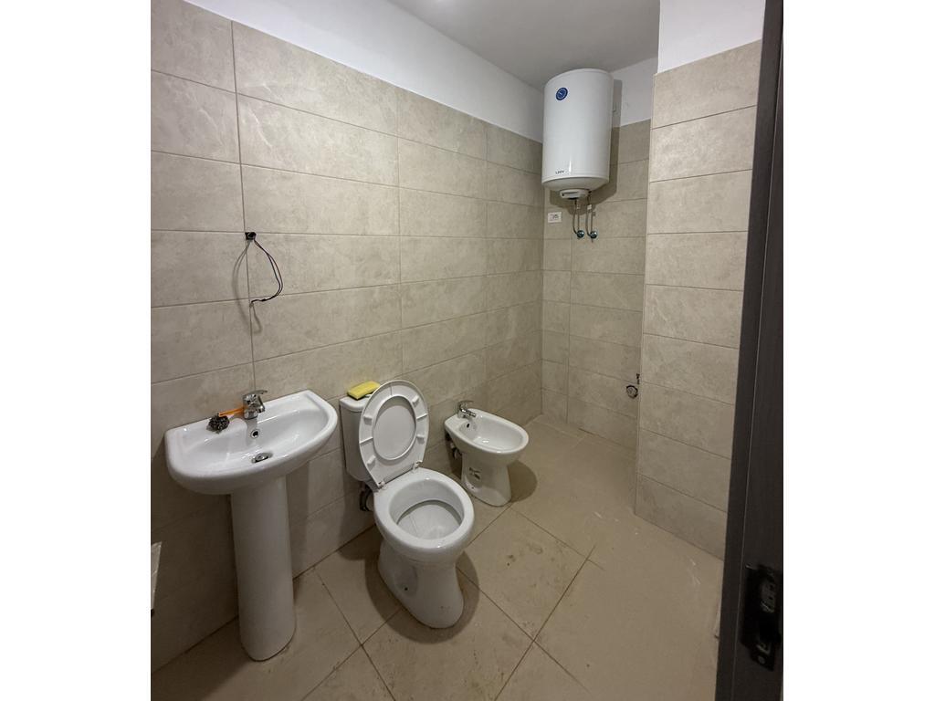 Appartamento 2+1+2 in Affitto per Uso Abitativo o Ufficio – Zona 5 Maji