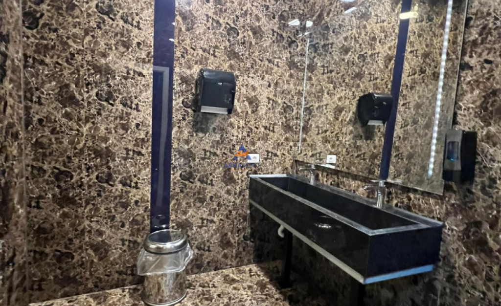 FOR RENT LOCAL 100M2 AT "KOMUNA E PARISIT" 2200 EURO