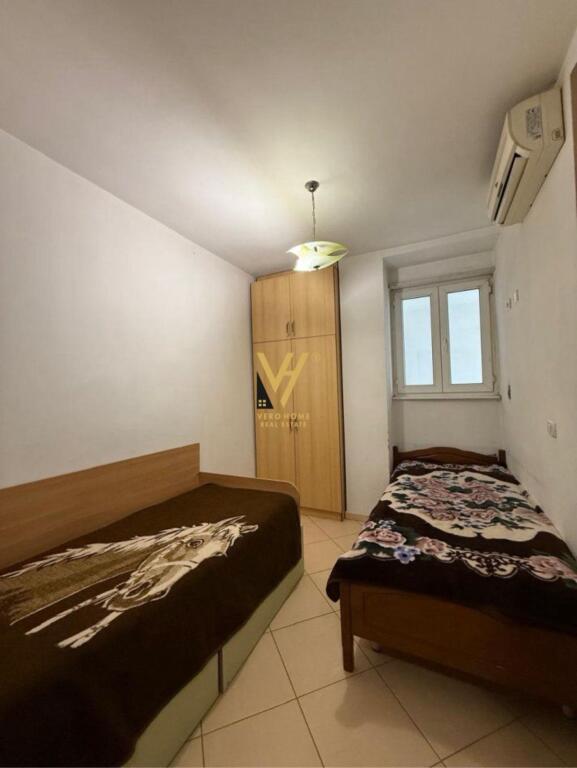 JEPET APARTAMENT 2+1 ME QERA TE PAZARI I RI 600 EURO