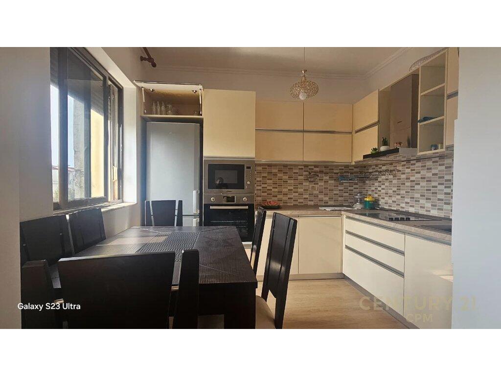 Apartment 2+1 with Separate Annex Beside Bardhyl Road – Small Ring
